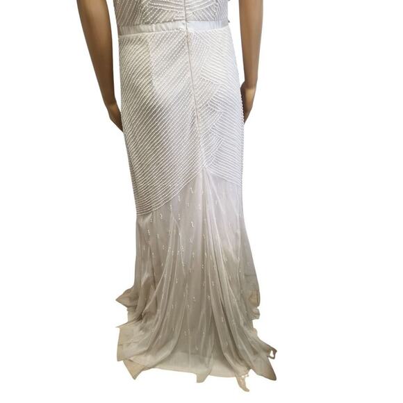 WEDDING GOWN | ADRIANNA PAPELL Cream Beaded Short Sleeve Formal Sweeper Size 12 - Picture 5 of 6